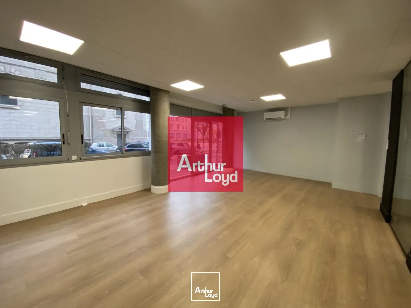 Bureaux à vendre - 238m2 - Grenoble (38000)