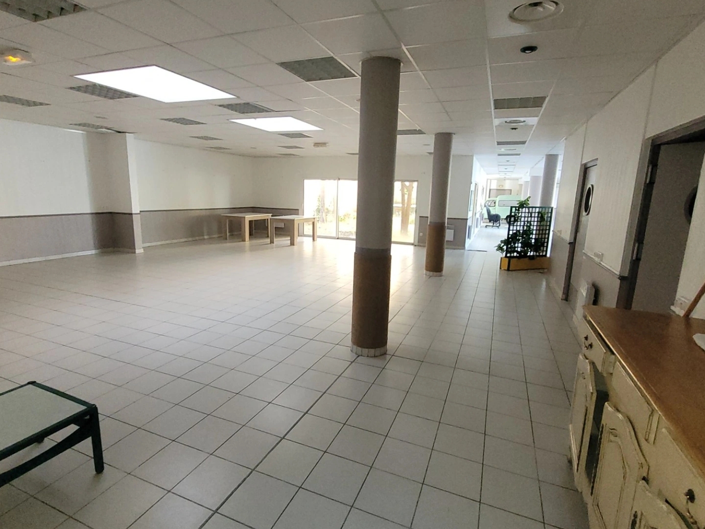 Magasin à vendre - 10 pièces - 434m2 - Alès (30100)