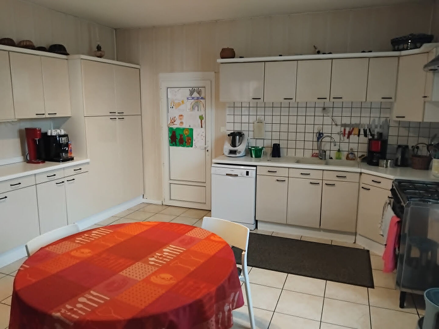 Immeuble à vendre - 10 pièces - 400m2 - Bourbonne-Les-Bains (52400)