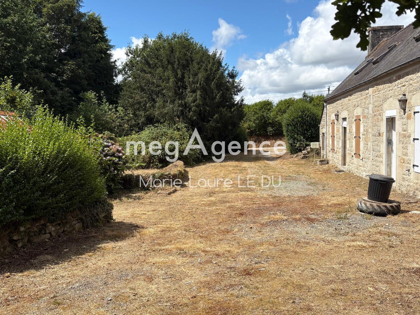 Maison à vendre - 7 pièces - 122m2 - Guerlesquin (29650)