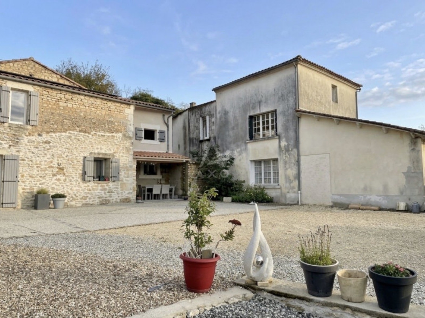 Maison à vendre - 8 pièces - 167m2 - Touvre (16600)