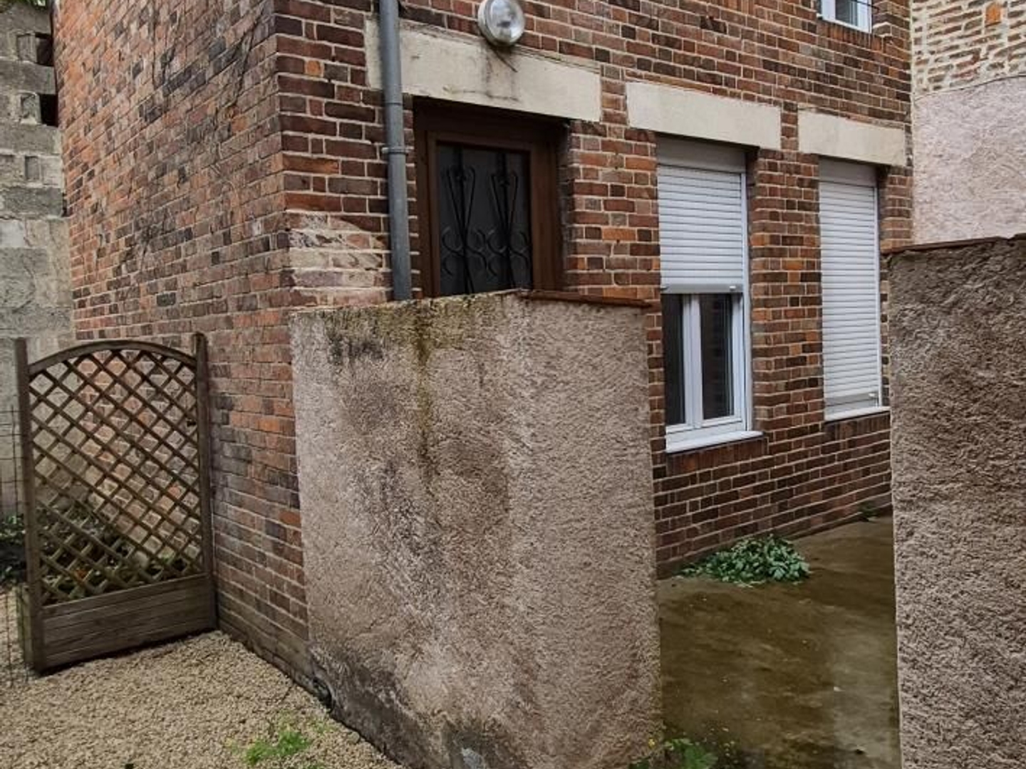 Immeuble à vendre - 370m2 - Louhans (71500)