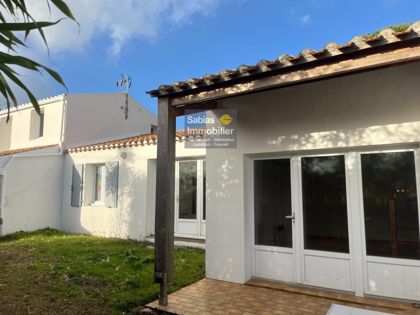Vends maison - 81 m² - 4 pièces, 3 chambres - L'Île-d'Yeu 85350