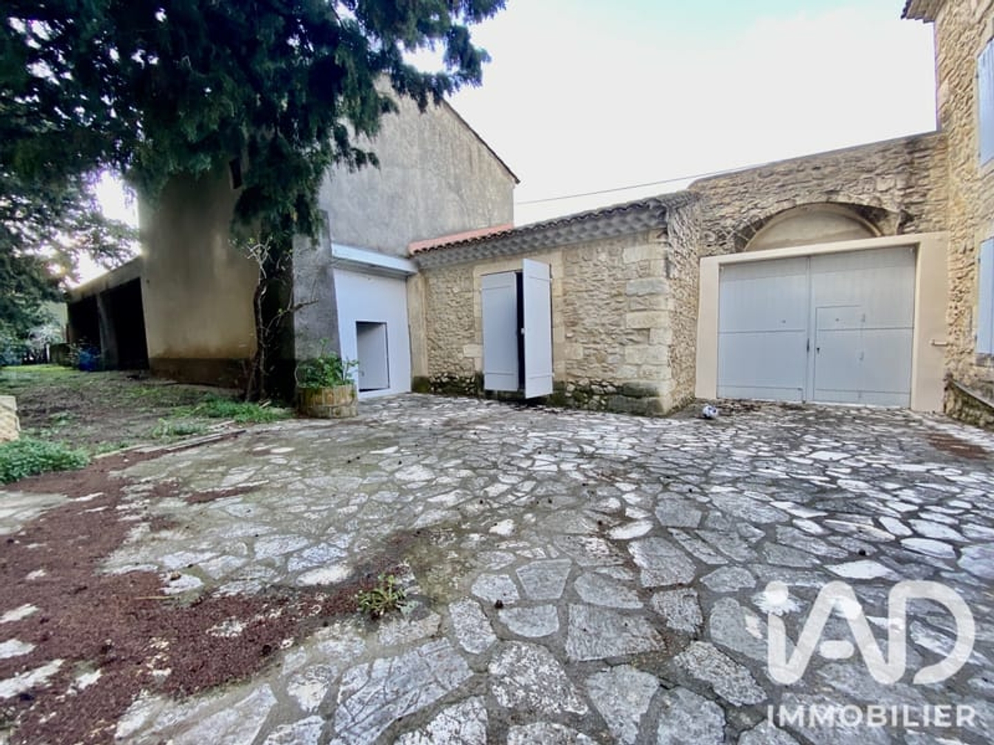 Maison à vendre - 9 pièces - 100m2 - Aramon (30390)