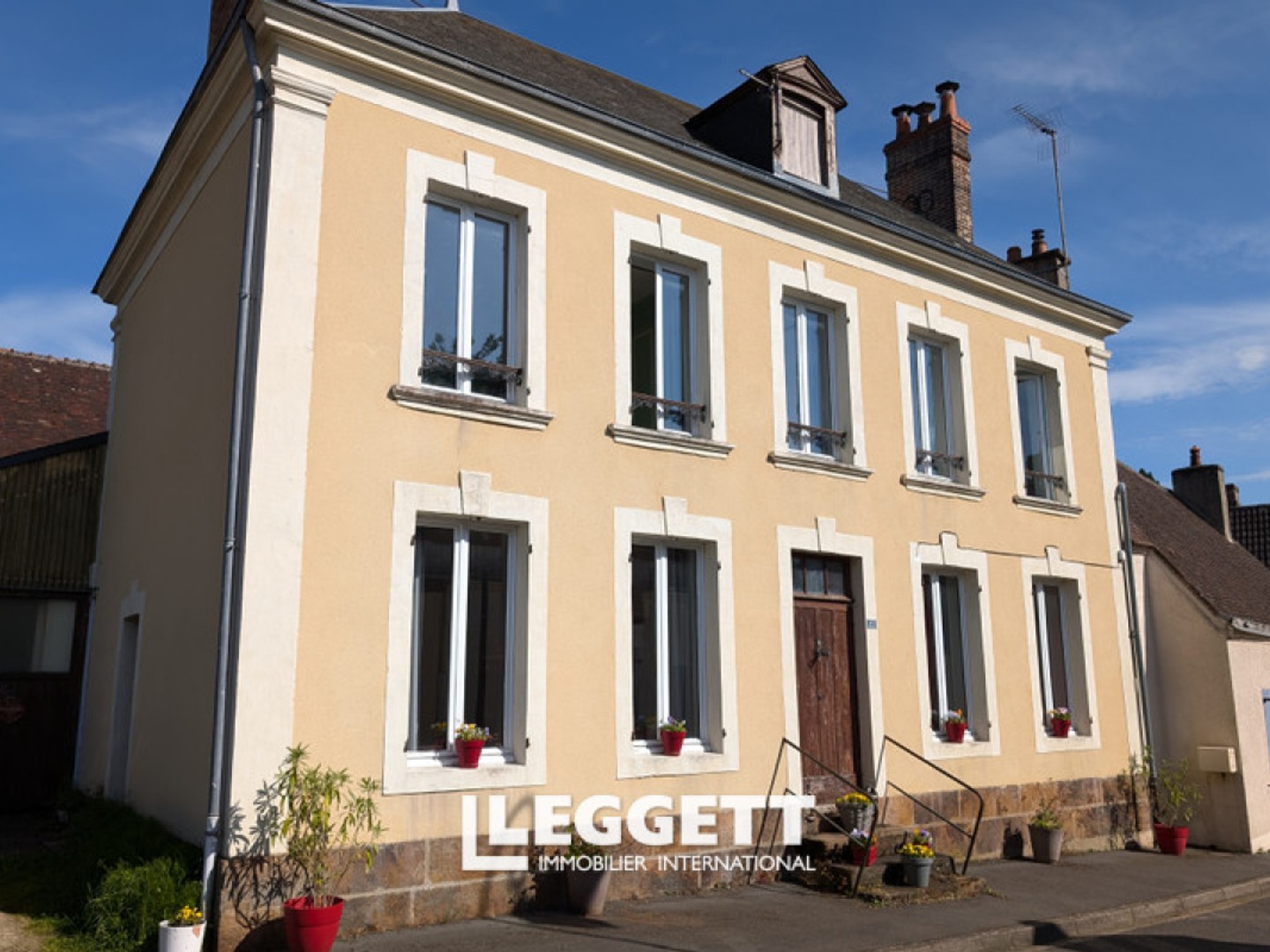 maison 6 pièce(s), BEAUMONT-LES-AUTELS