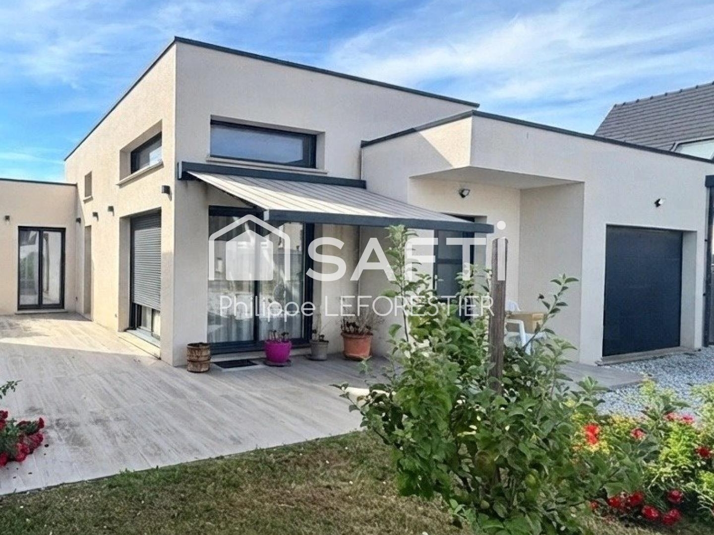 Pavillon moderne de plain pied Caen nord. 396000 €