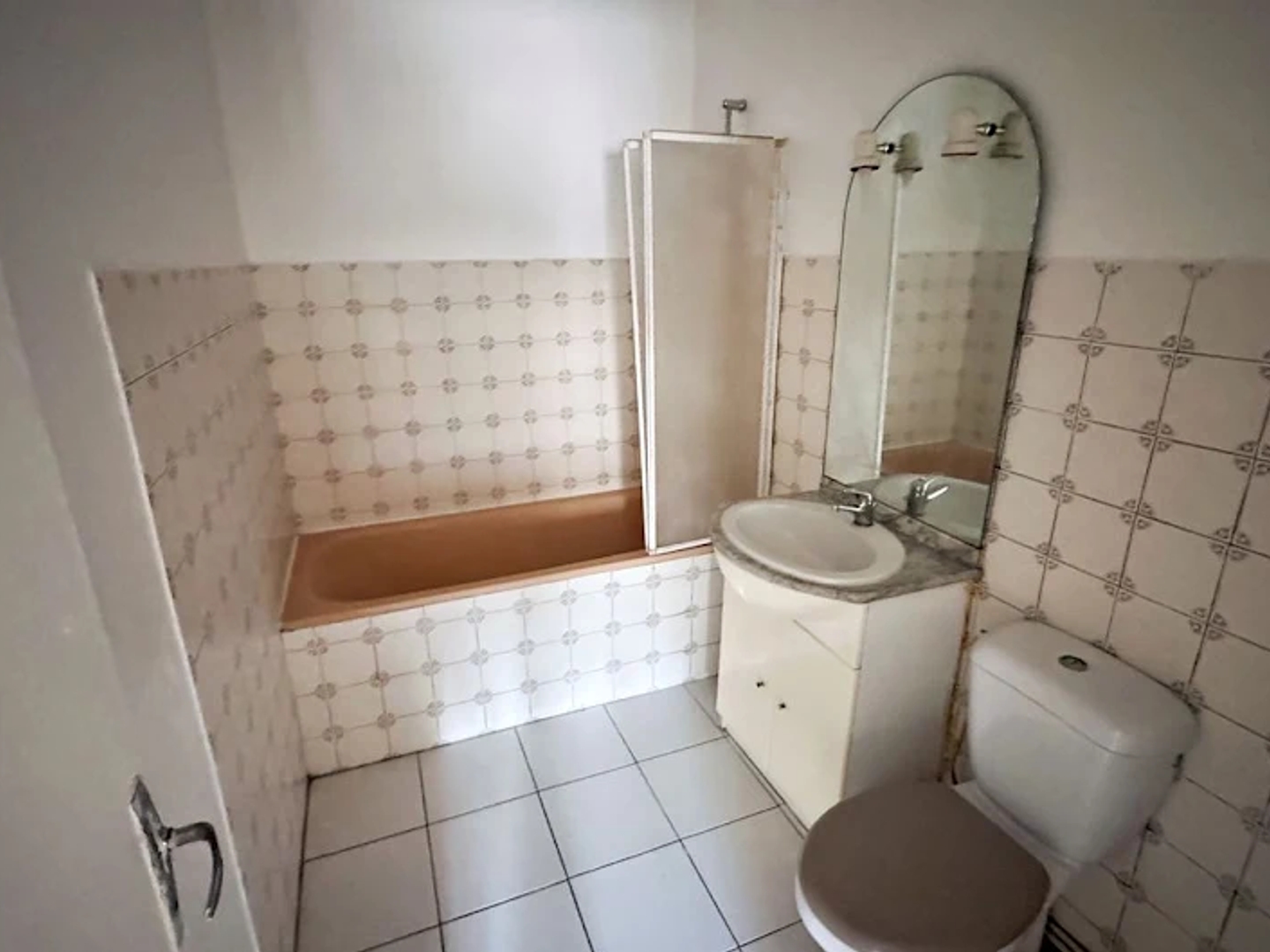 Appartement à vendre - 2 pièces - 52m2 - Castillon-La-Bata... (33350)