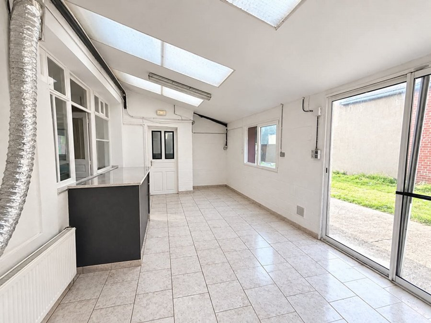 Magasin à vendre - 152m2 - Lapugnoy (62122)