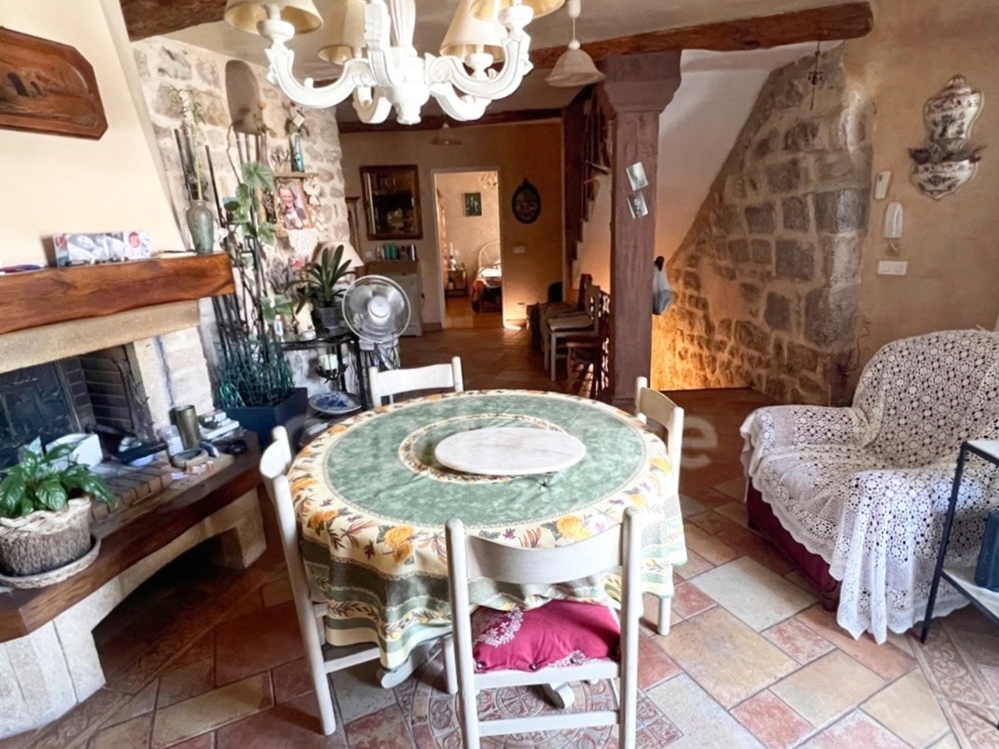 Maison à vendre - 5 pièces - 152m2 - Reillanne (04110)