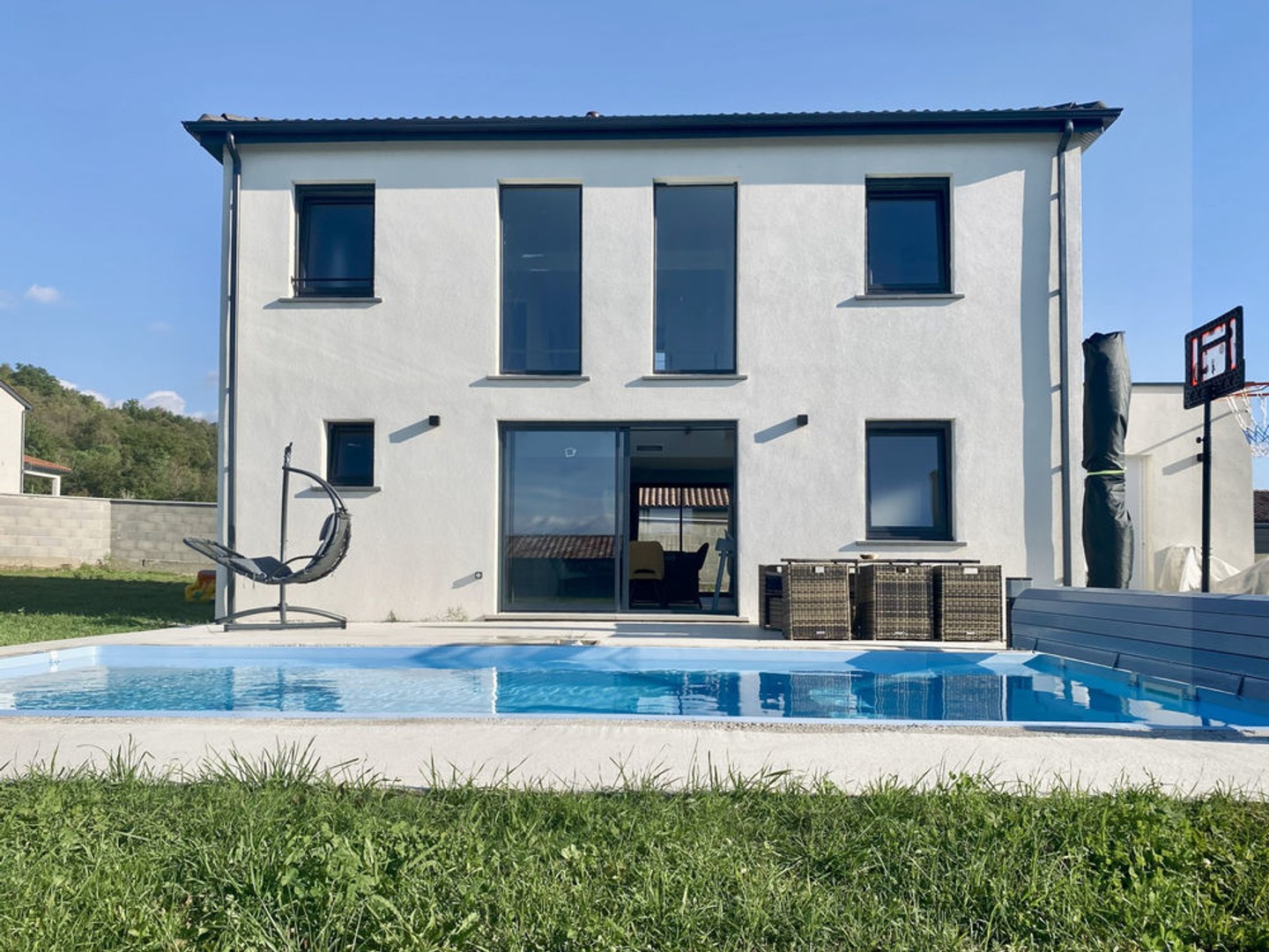 Maison contemporaine neuve, 136 m2, avec piscine et vue - Saint-Vallier (Drôme)