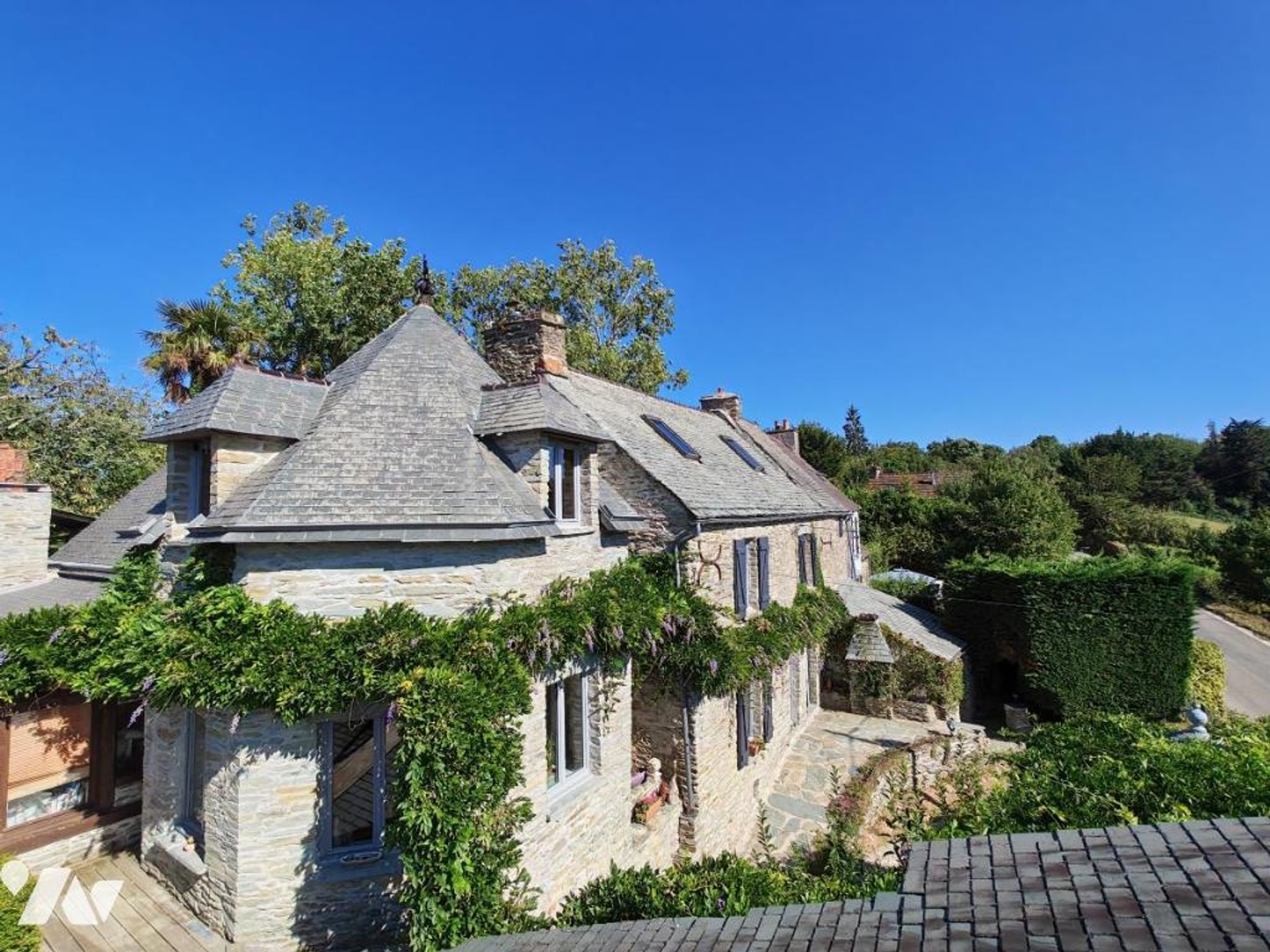 Maison 9 pièces 258 m²