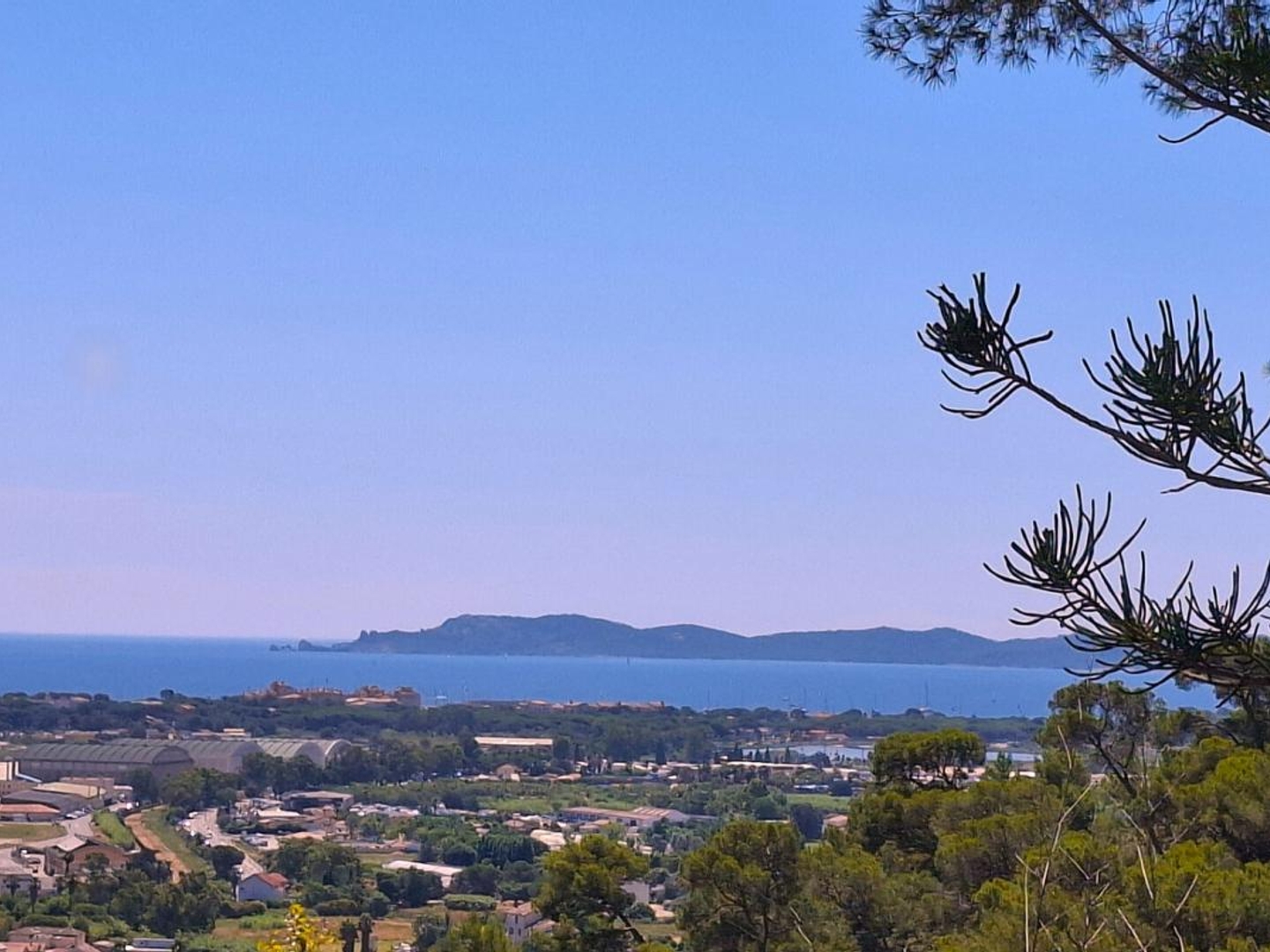 Maison à vendre - 8 pièces - 265m2 - Hyères (83400)