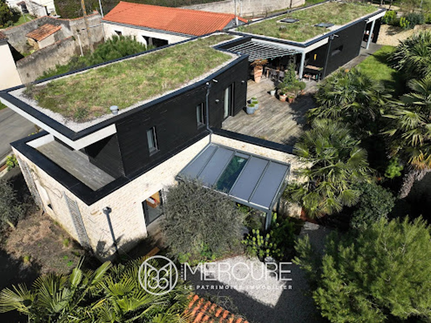 Maison 7 pièces 220 m²