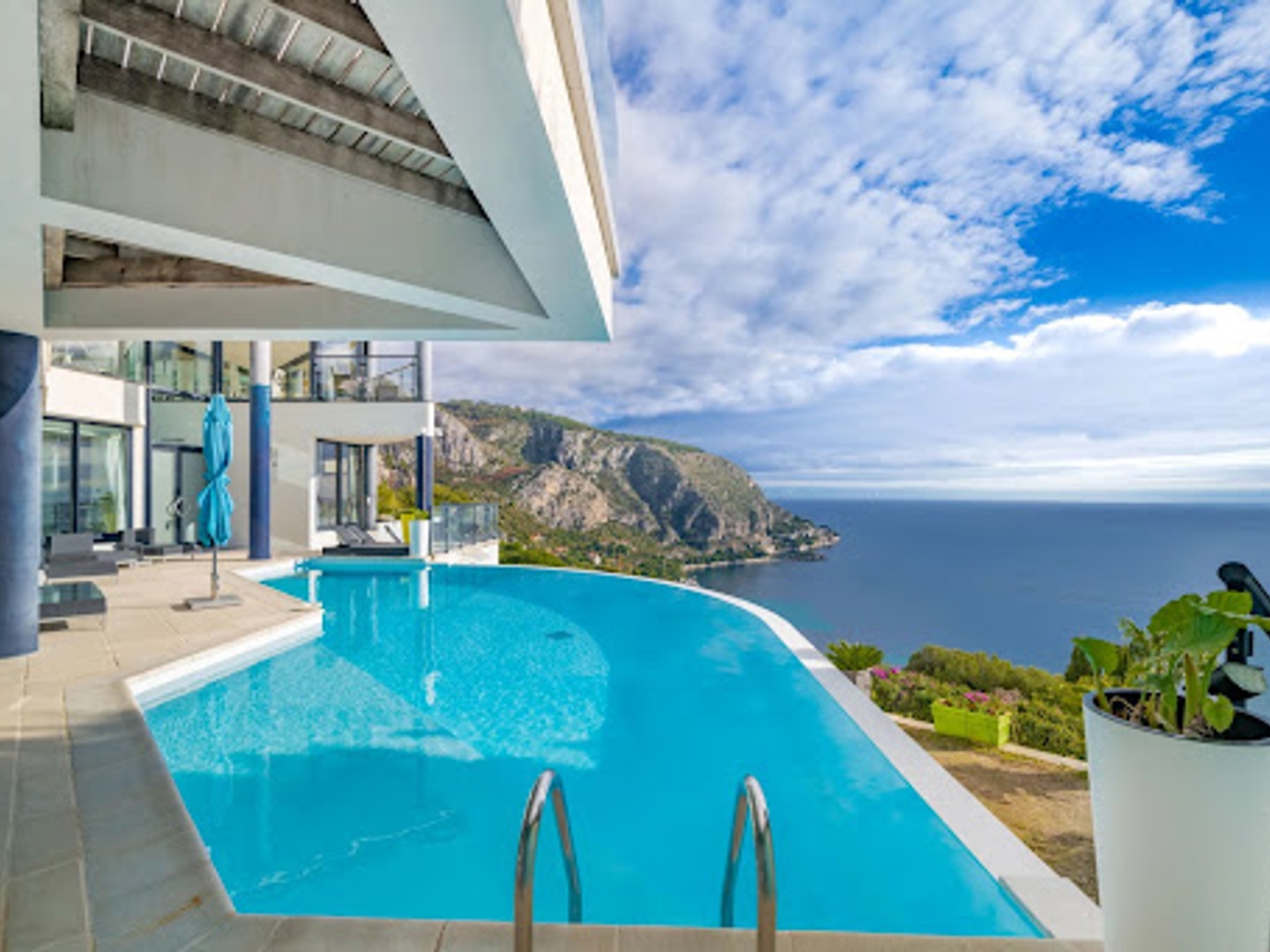 Villa 5 pièces 475 m²