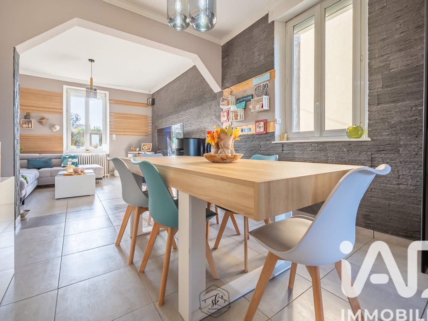 Bureau 6 pièces 108 m²