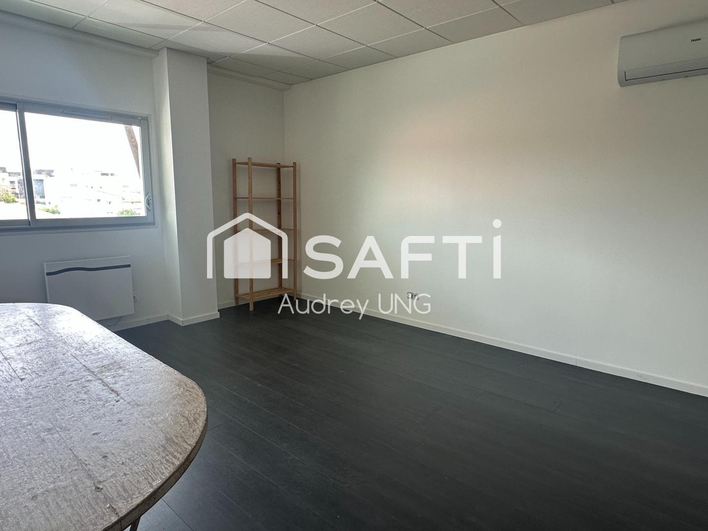 Immeuble à vendre - 20 pièces - 670m2 - Eysines (33320)