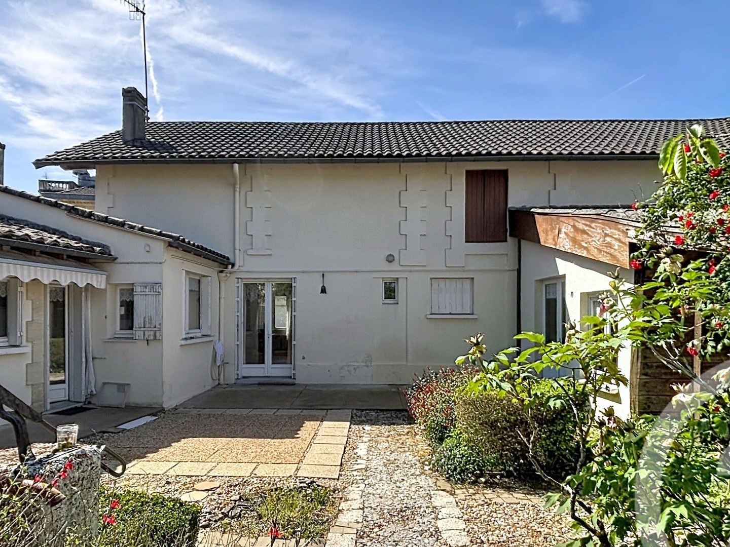Maison 4 pièces 296 m²