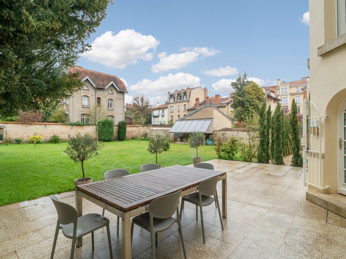 Maison à vendre - 9 pièces - 250m2 - Nancy (54000)