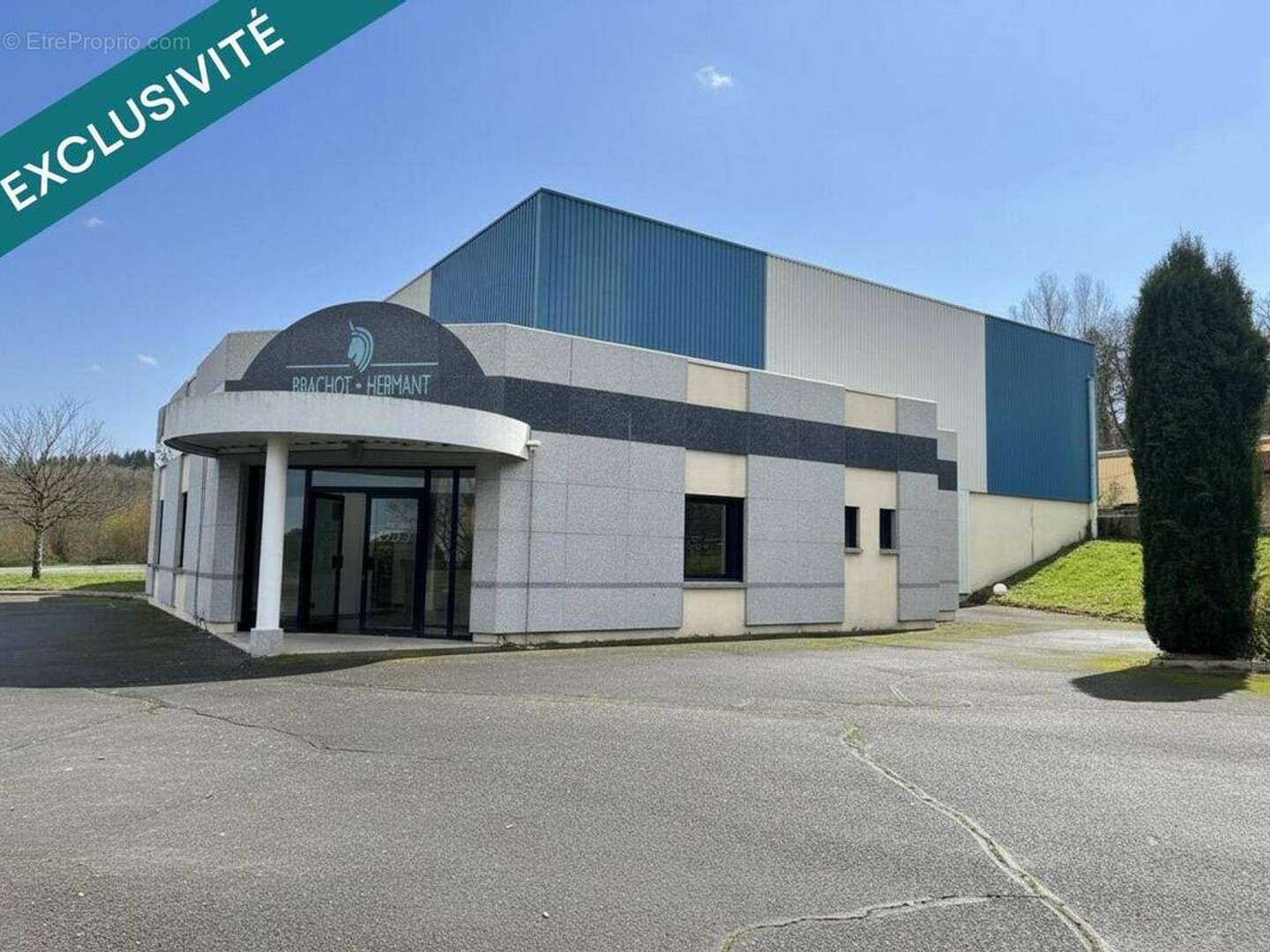 Commerce 3 pièces 1675 m²