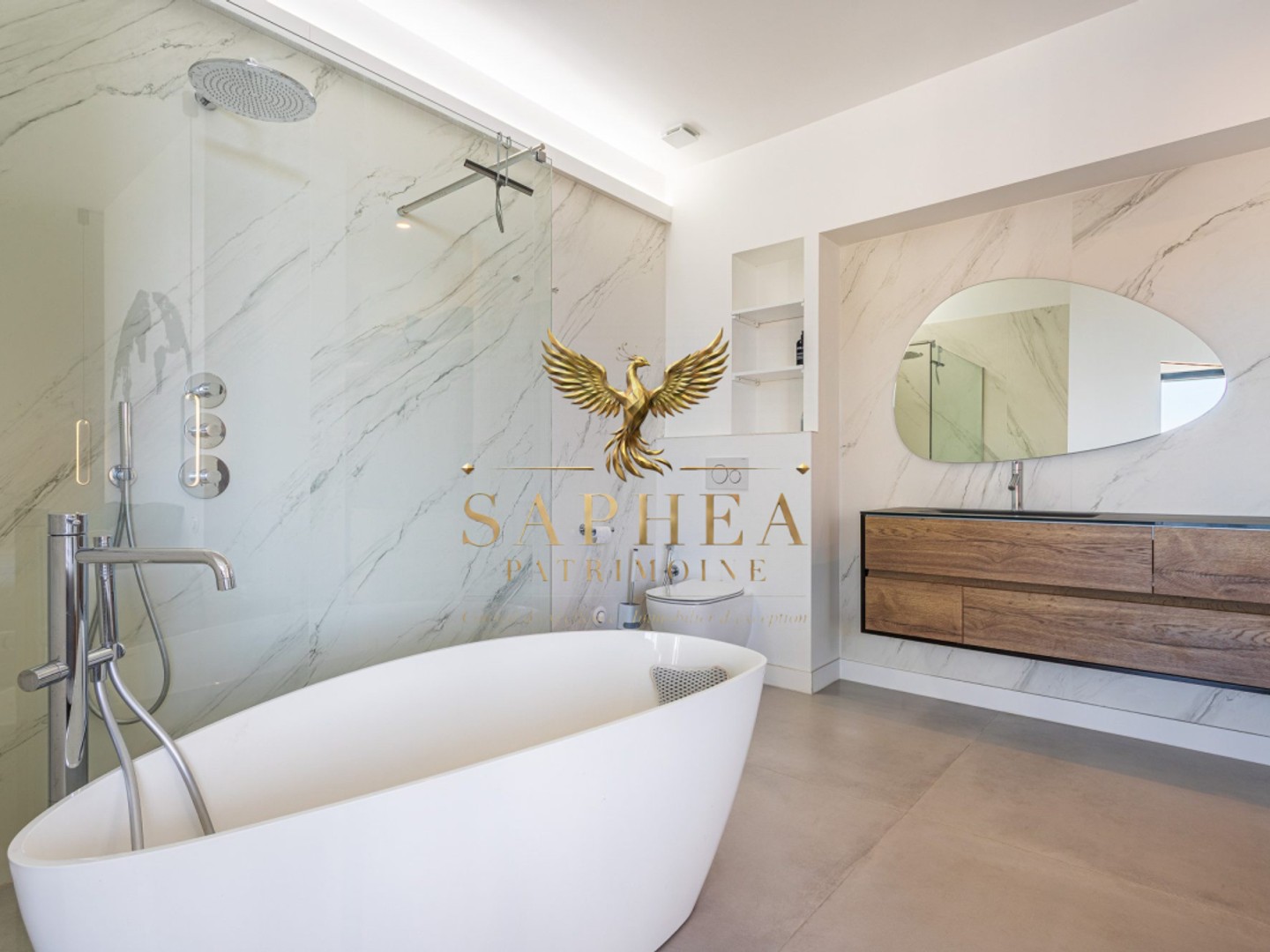 Appartement à vendre - 5 pièces - 140m2 - Sanary-Sur-Mer (83110)