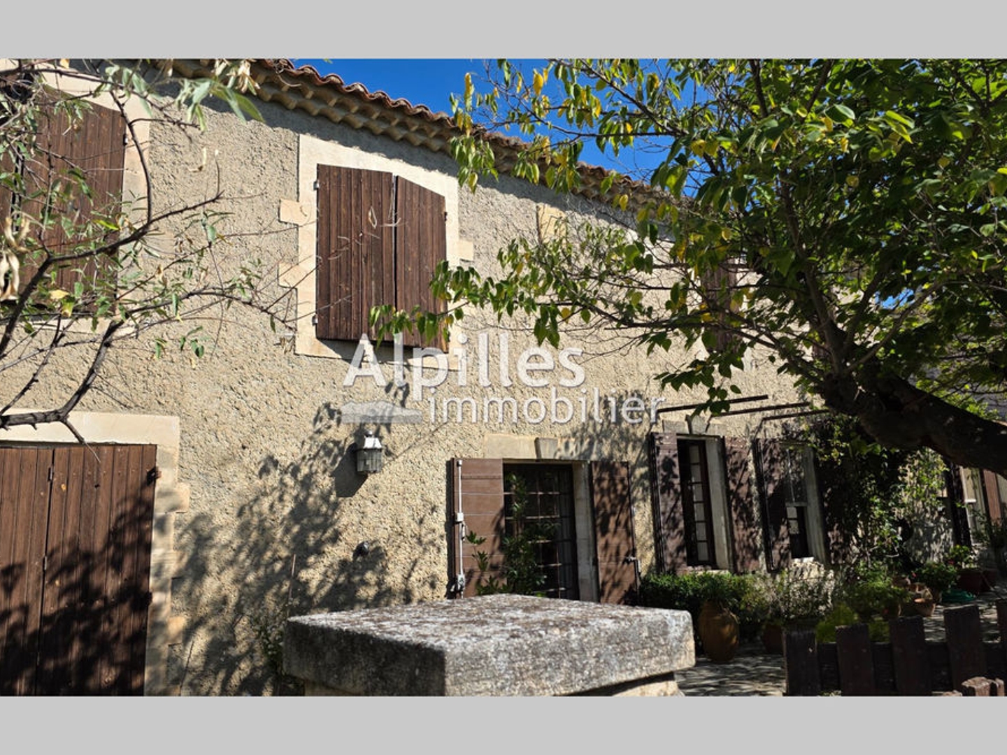 Maison à vendre - 8 pièces - 229m2 - Mouriès (13890)