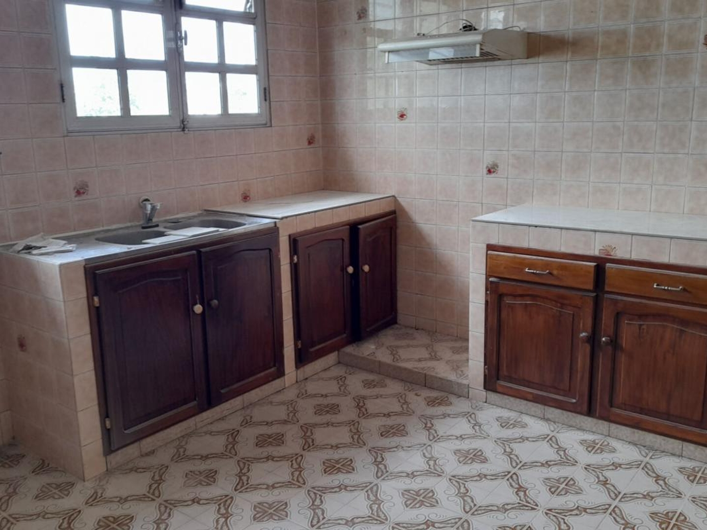 ensemble immobilier a vendre rte de l entraide