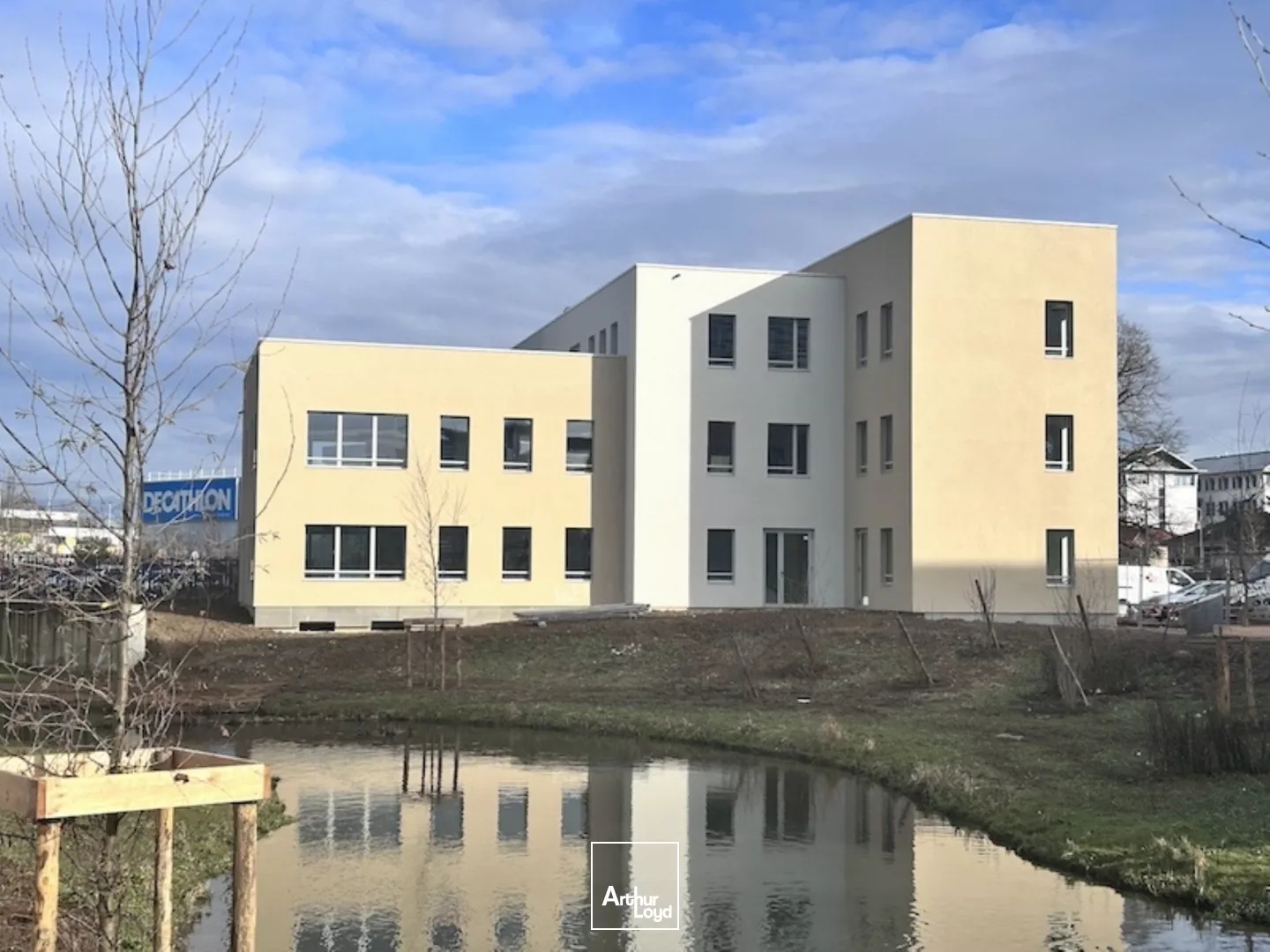 Bureaux à vendre - 194m2 - Bourg-En-Bresse (01000)