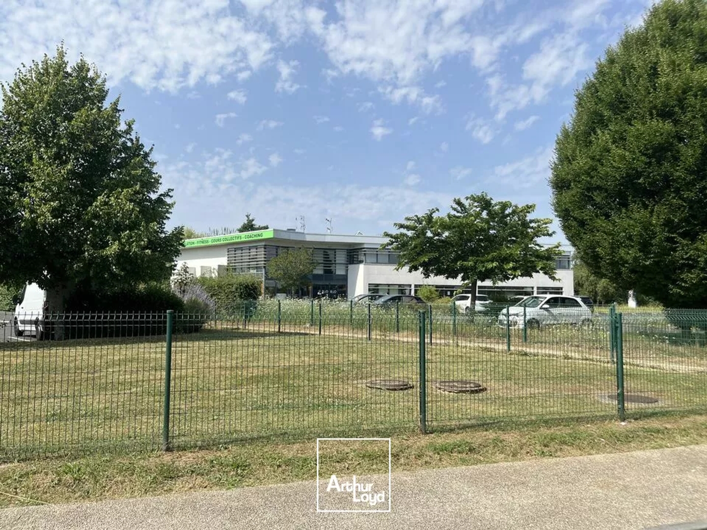Immeuble à vendre - 1100m2 - Poitiers (86000)