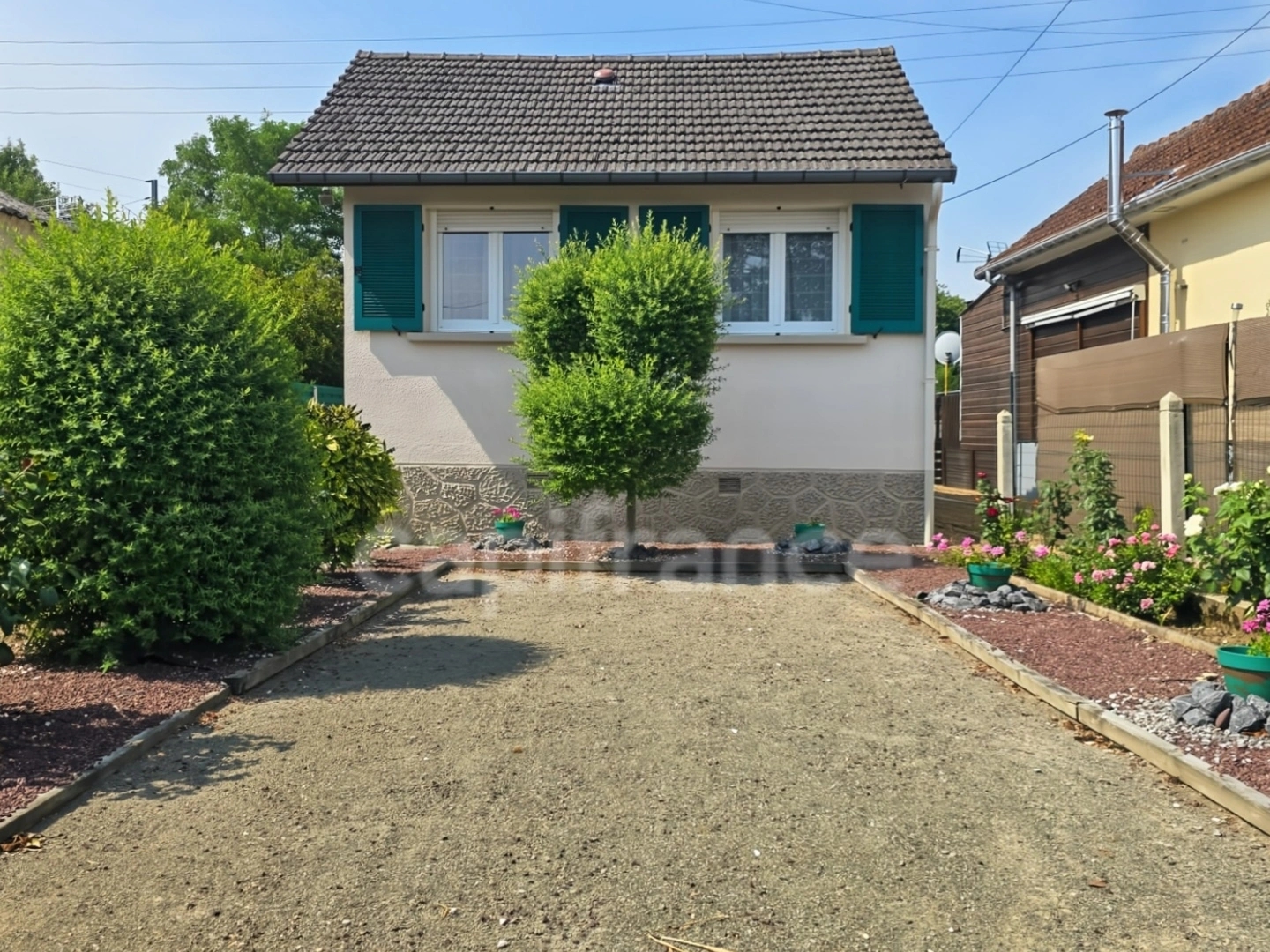 Terrain à vendre - 425m2 - Neuville-Sur-Sarthe (72190)