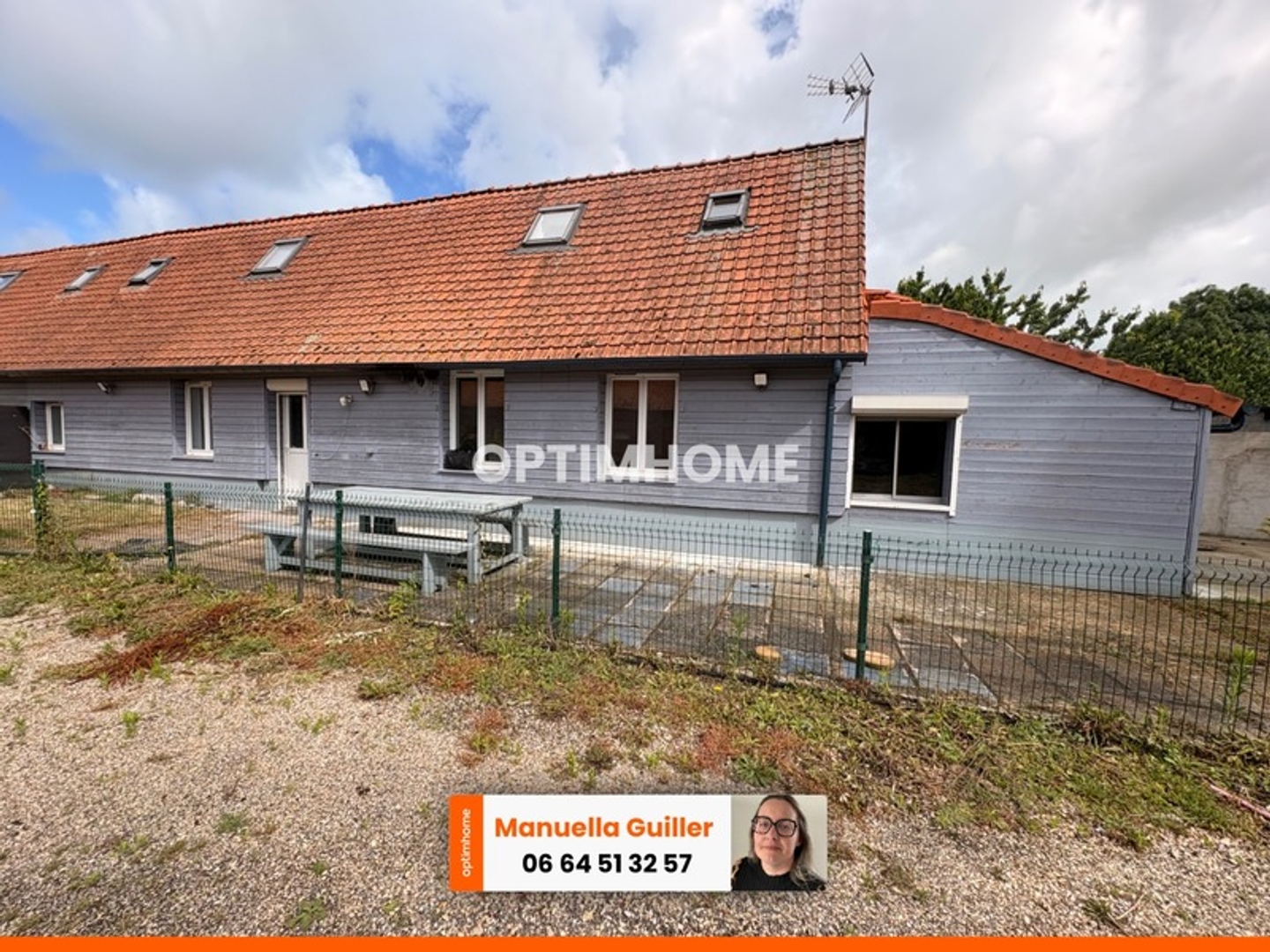 RARE À LA VENTE  ENSEMBLE IMMOBILIER DE CARACTÈRE À FORT POTENTIEL À BERNEVAL-LE-GRAND