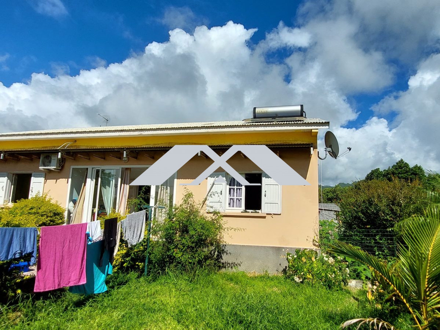 Maison F6 de 190 m² sur 500 m² arborés Saint Benoit