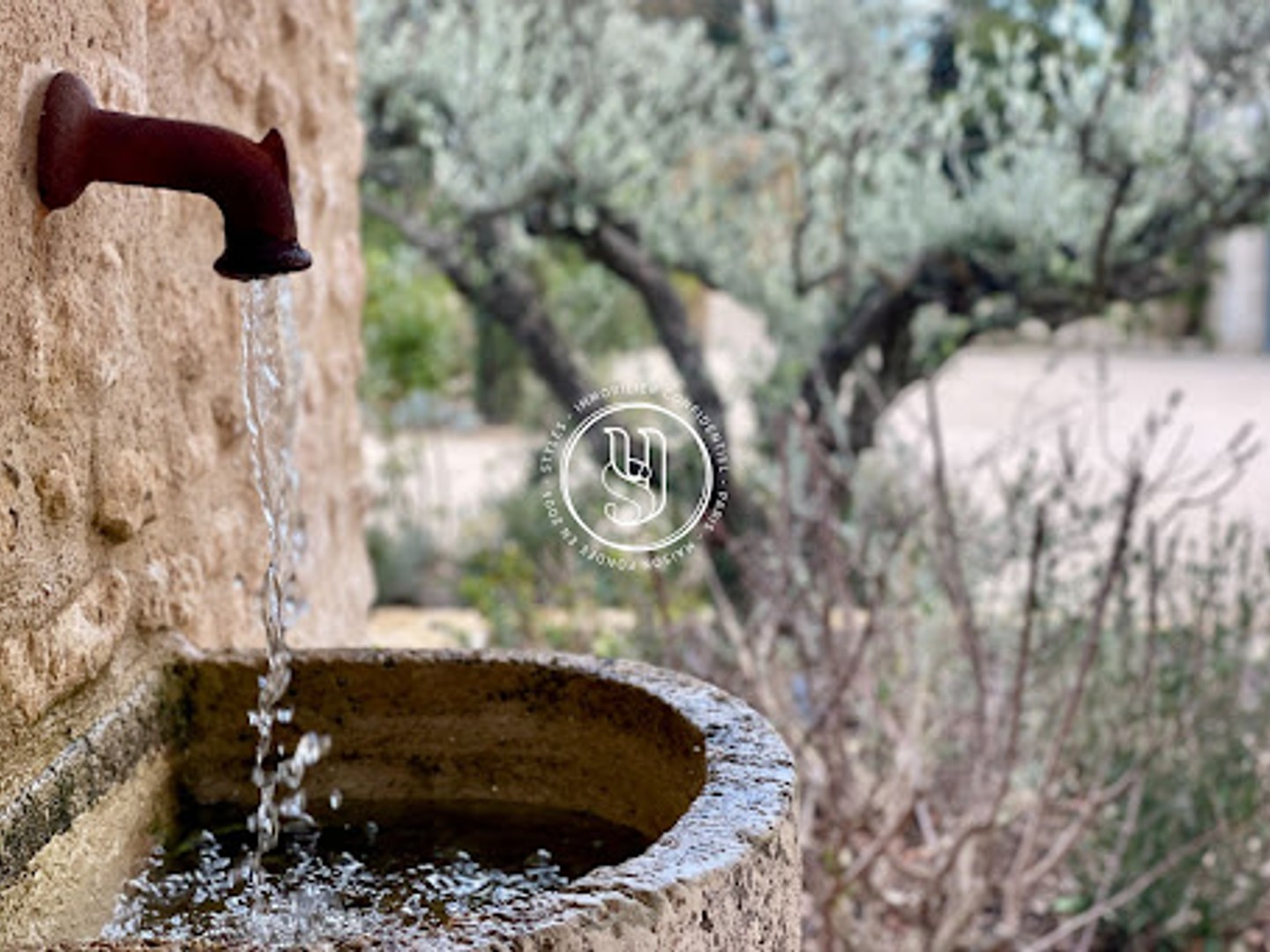 Mas provençal 8 pièces 250 m²