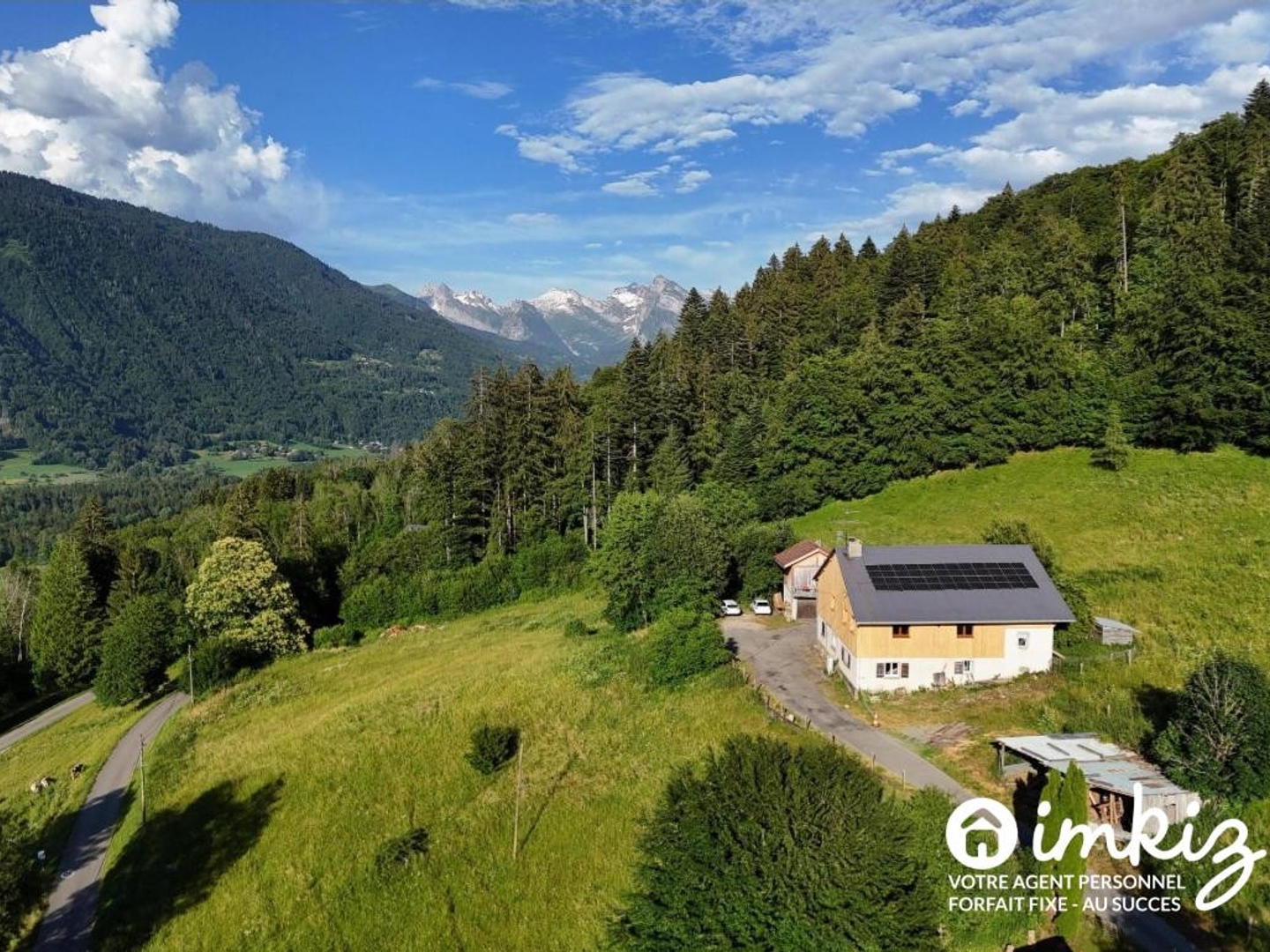 Ferme de 1826 rénovée + Mazot aménagé, 3'800m2