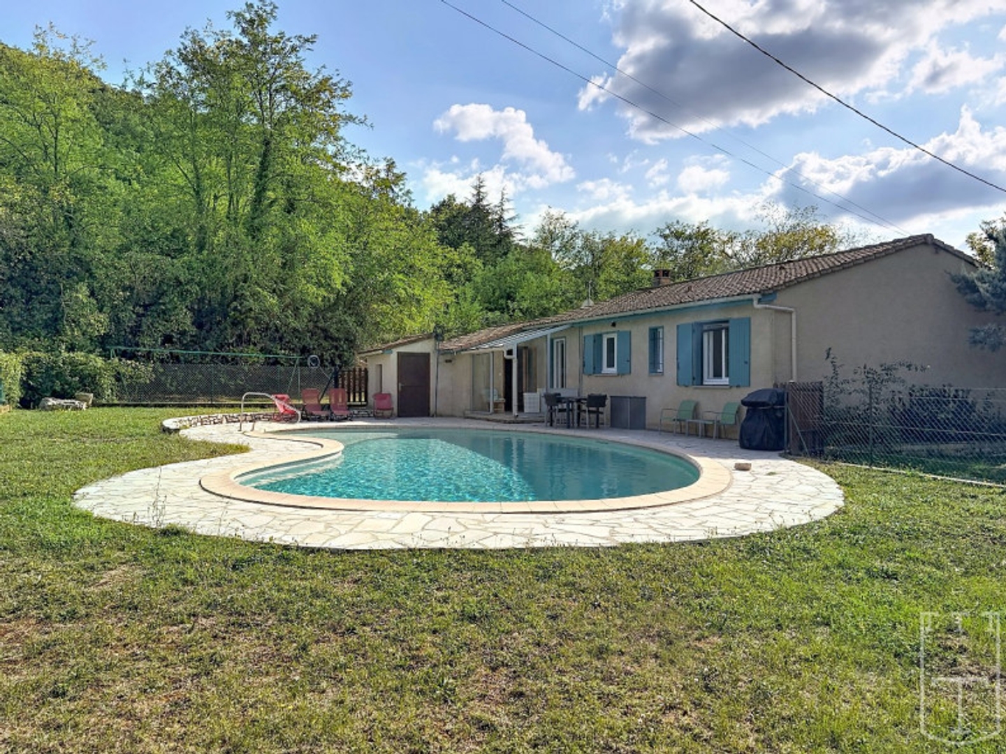 Maison à vendre - 4 pièces - 75m2 - Grospierres (07120)