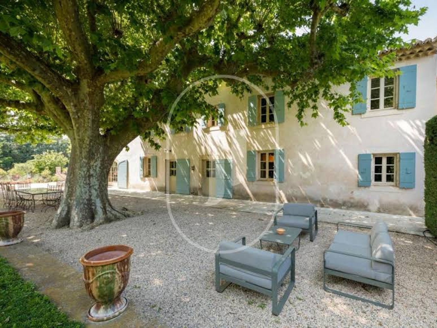 Maison 13 pièces 530 m²