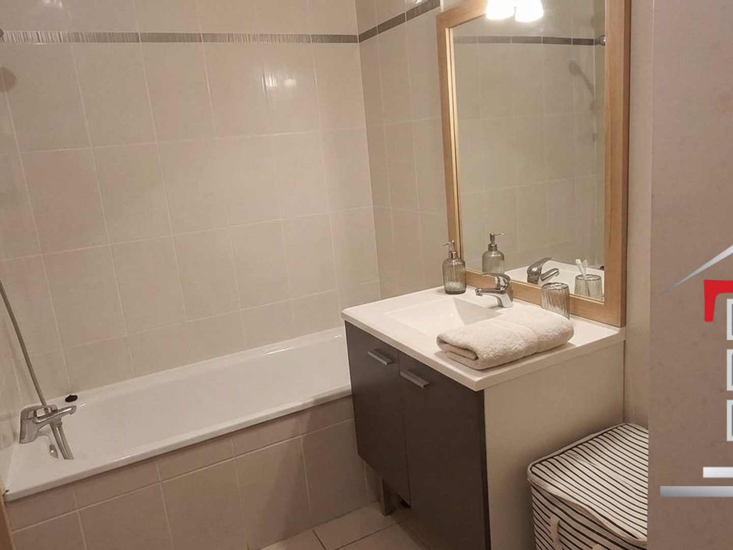 Appartement à vendre - 2 pièces - 45m2 - Avrillé (49240)