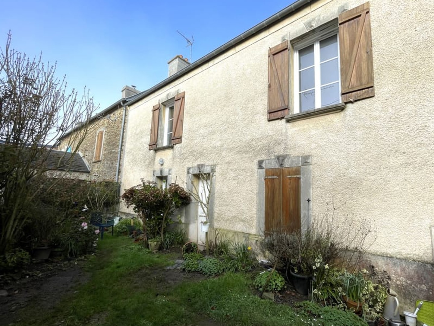 Maison de village avec garage et cour Balleroy-sur-Drôme