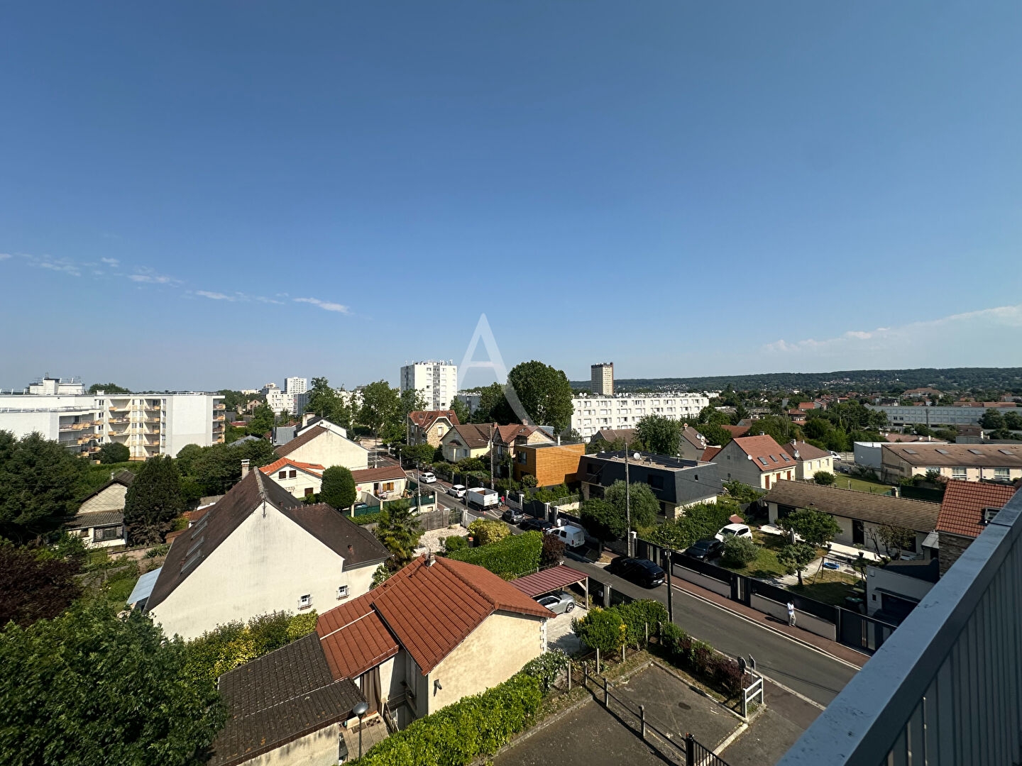 Appartement à vendre - 4 pièces - 69m2 - Ermont (95120)