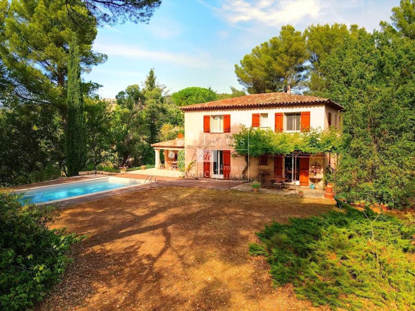 Maison à vendre - 6 pièces - 145m2 - Tourtour (83690)