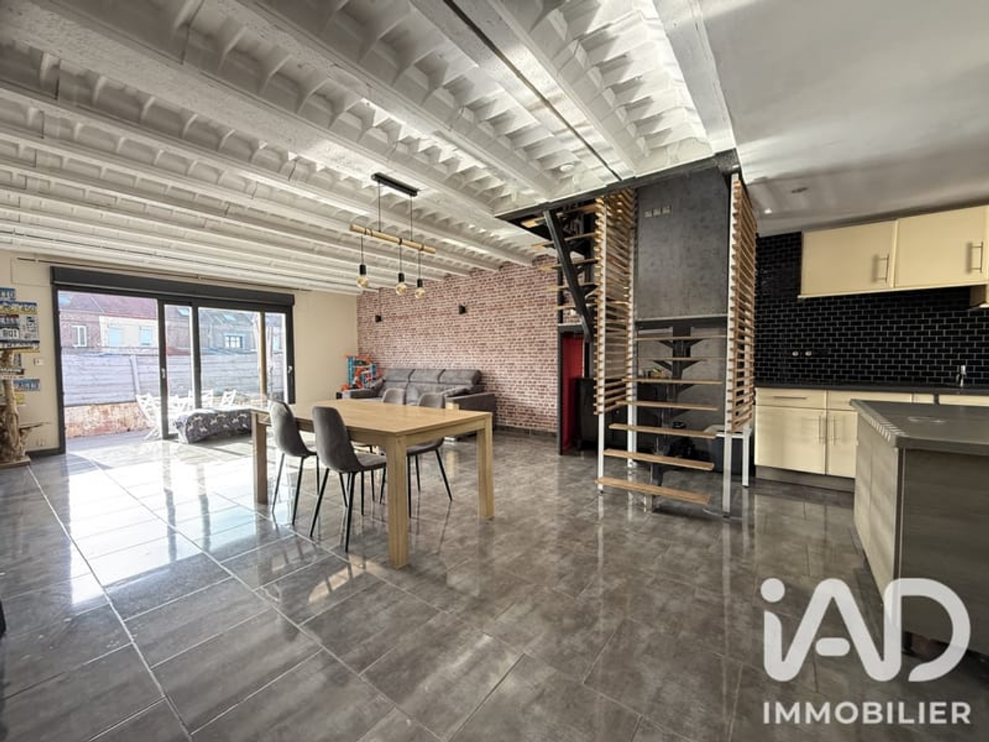 Maison 4 pièces 114 m²
