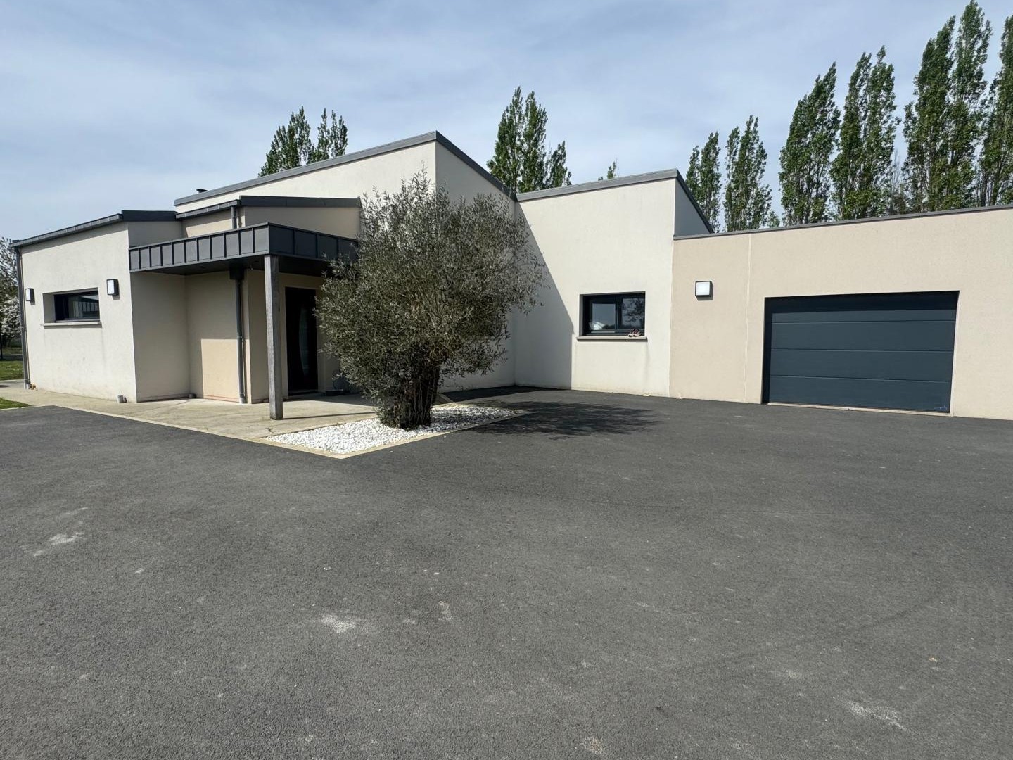 Belle contemporaine de plain pied de 178 m2