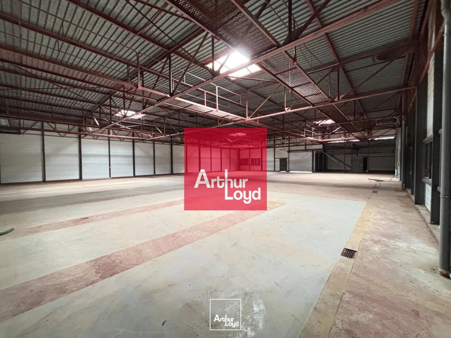 Locaux à vendre - 764m2 - Saint-Étienne-De-... (38960)