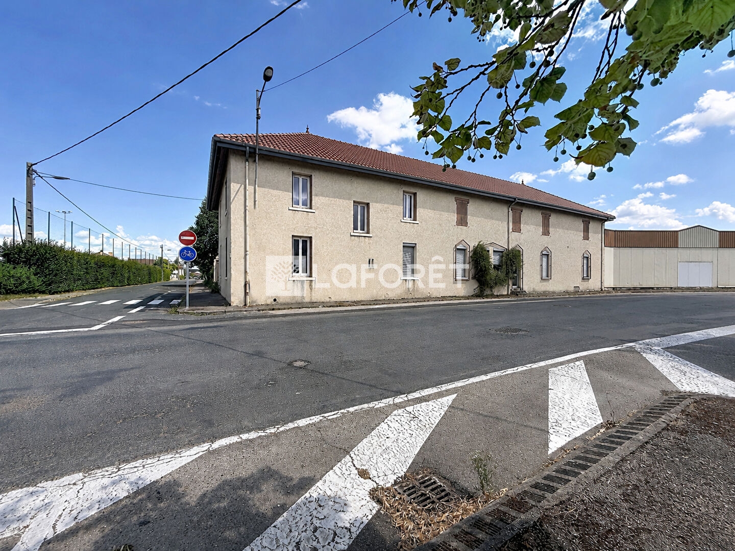 Immeuble 13 pièces 560 m²