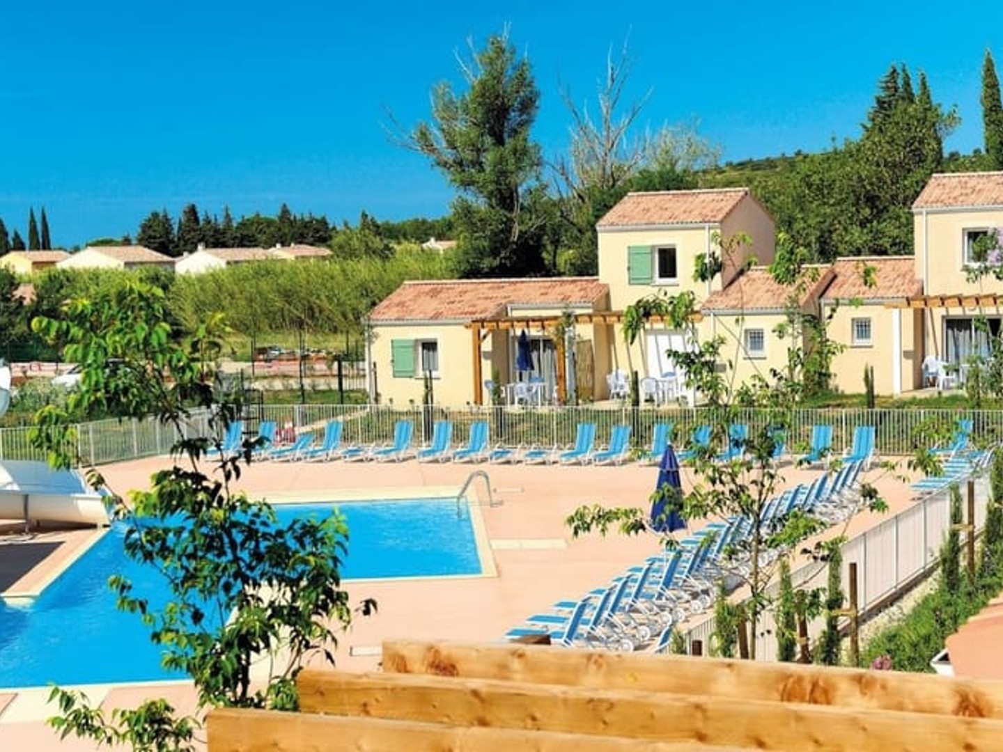 INVESTISSEMENT LOCATIF - PARADOU - Résidence de tourisme Le Mas des Alpilles - 5,52 % de rentabilité