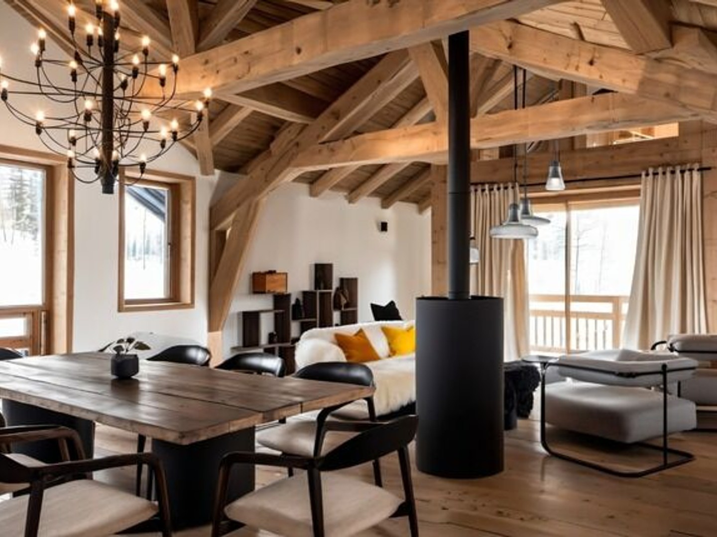 ''LES BUREAUX ET LOGEMENTS DE FERDINAND'' BRIANCON CENTRE VILLE APPARTEMENT T3 1er étage