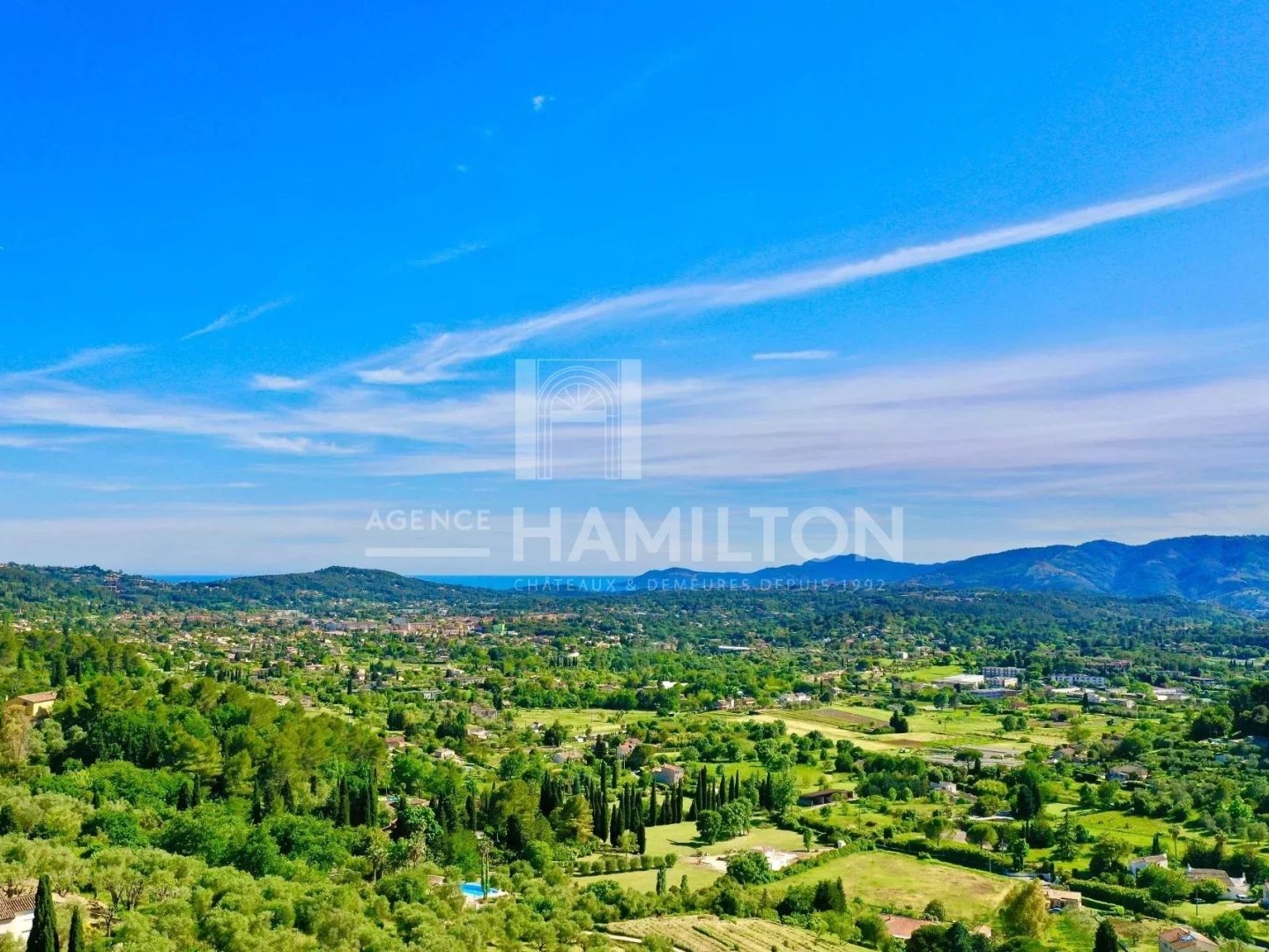 Maison à vendre - 520m2 - Grasse (06130)
