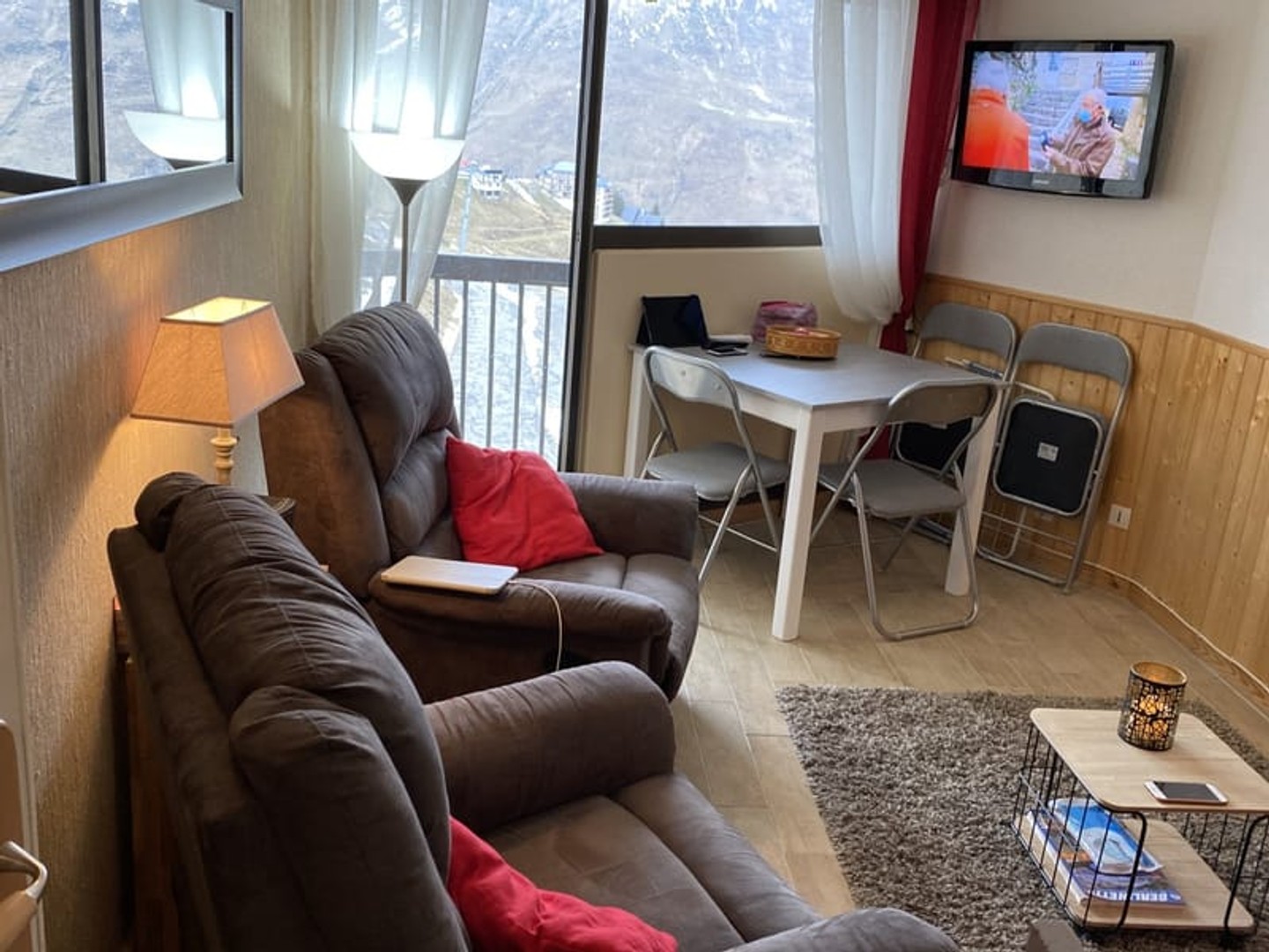 SAINT LARY 1700 - LE TOUT SCHUSS - T2 CABINE