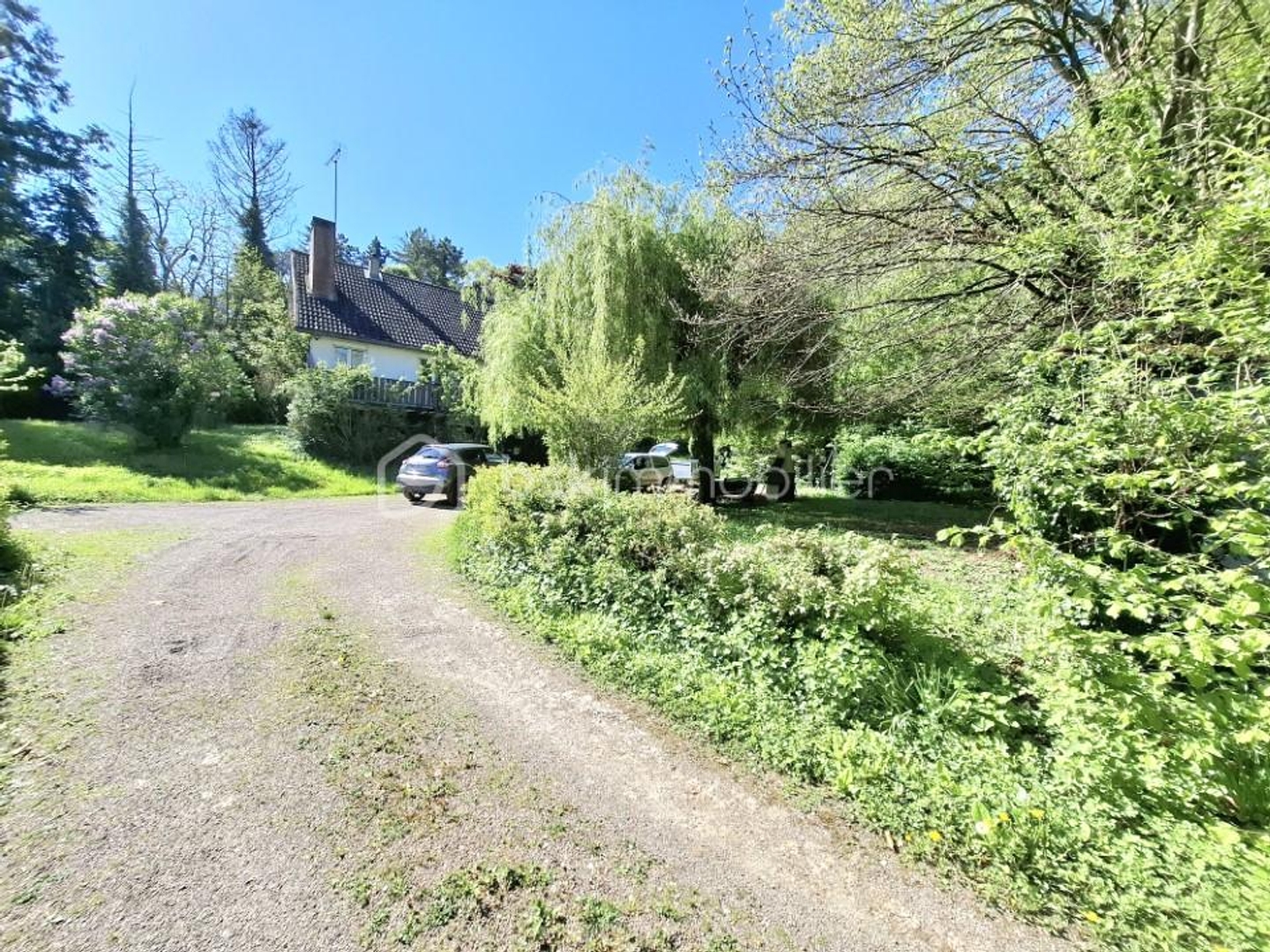 Maison T6 avec grand terrain
