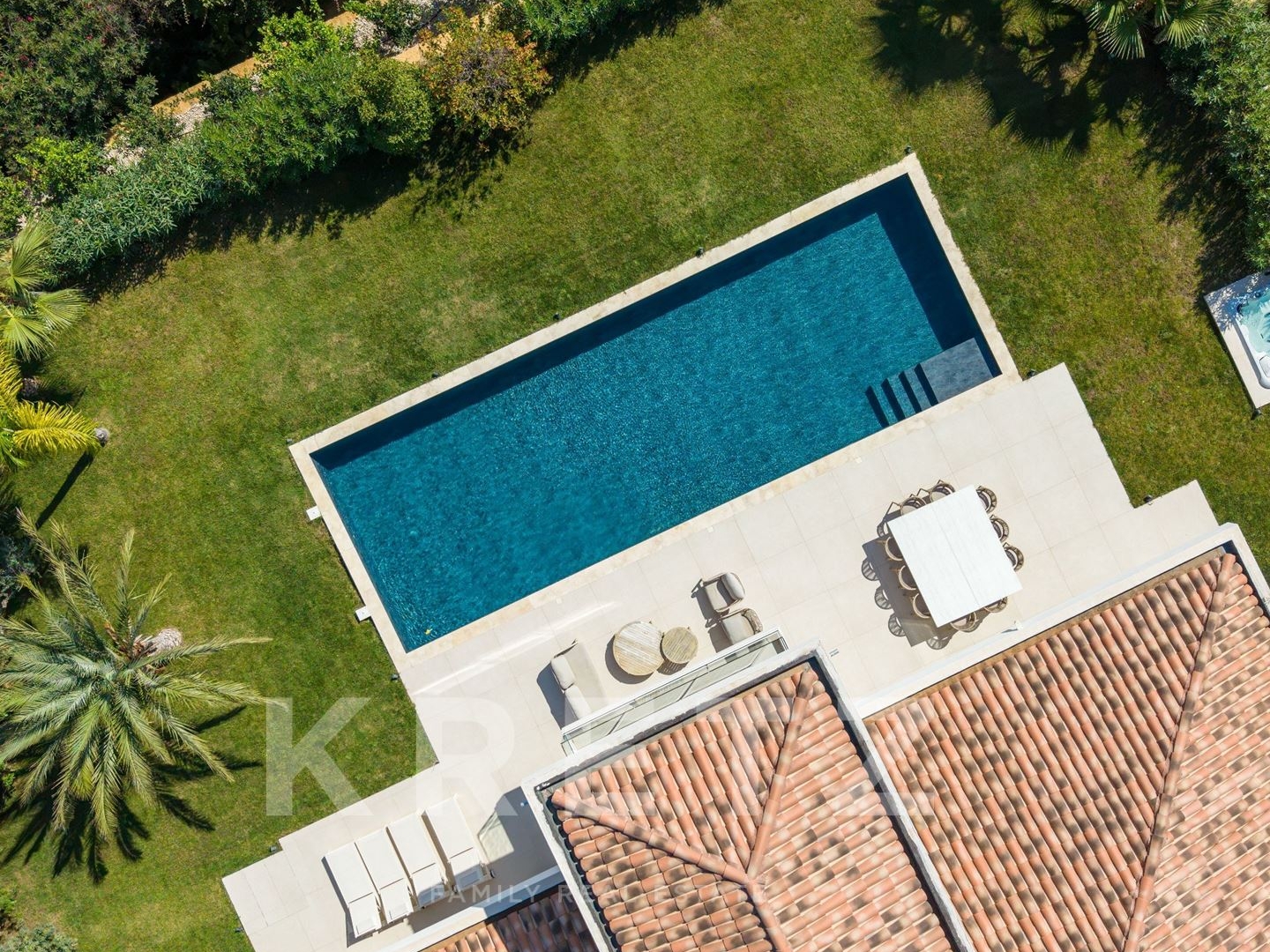 MAISON CONTEMPORAINE T6 300M2 PROCHE MER