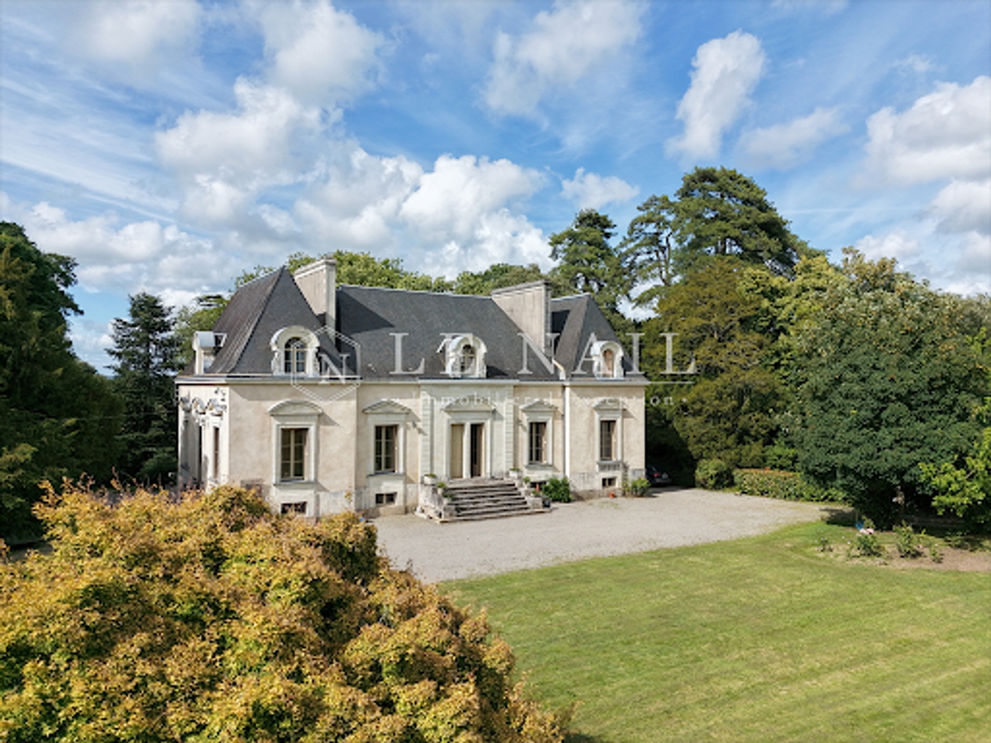 Maison à vendre - 13 pièces - 403m2 - Le Pellerin (44640)